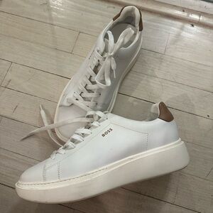Auth BOSS sneakers  white leather Sz 38 US 8